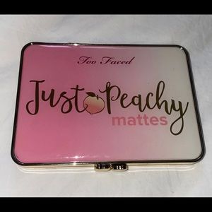 Too Faced Just Peachy Mattes eye shadow palette